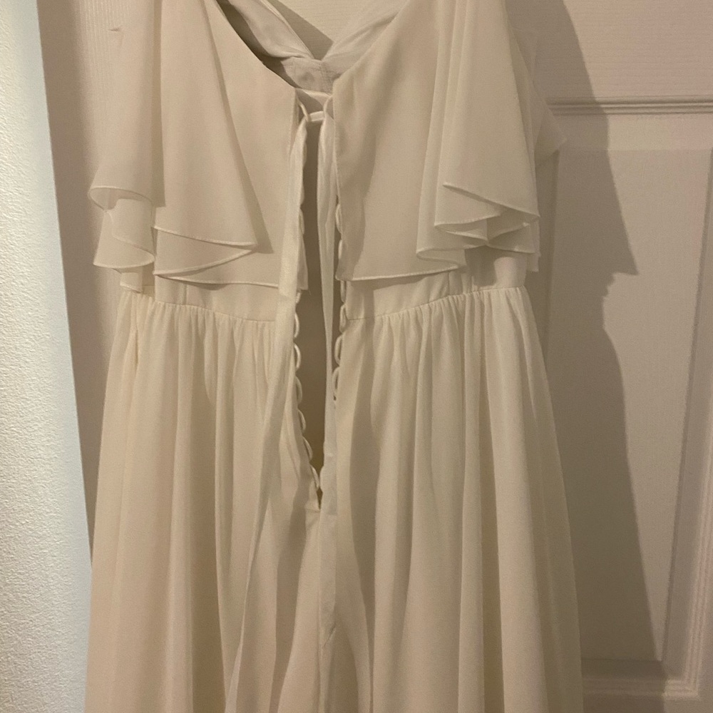 Jennilee Wedding Dress - Picture 5 of 7